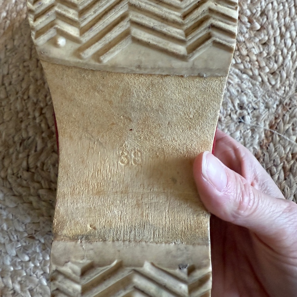 Cottagecore Clogs - image 8